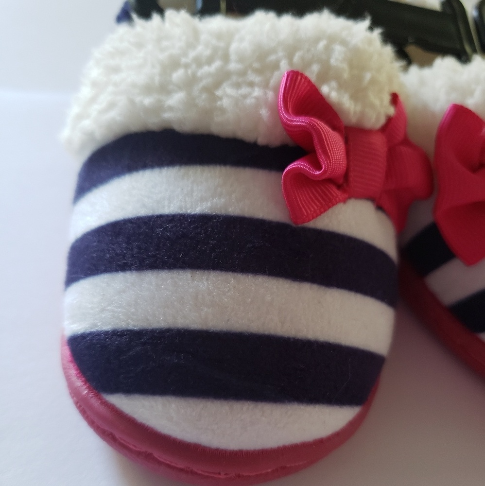 Slippers - Picture 4 of 4